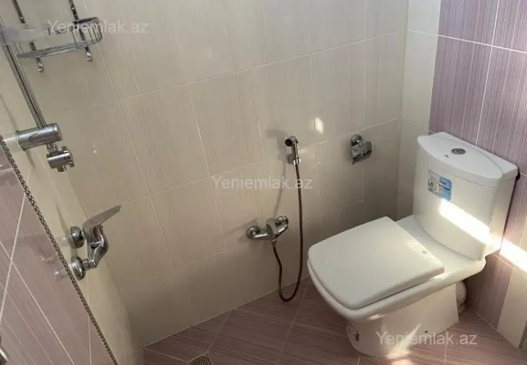 5 otaqlı mənzil Satılır, Qəbələ
