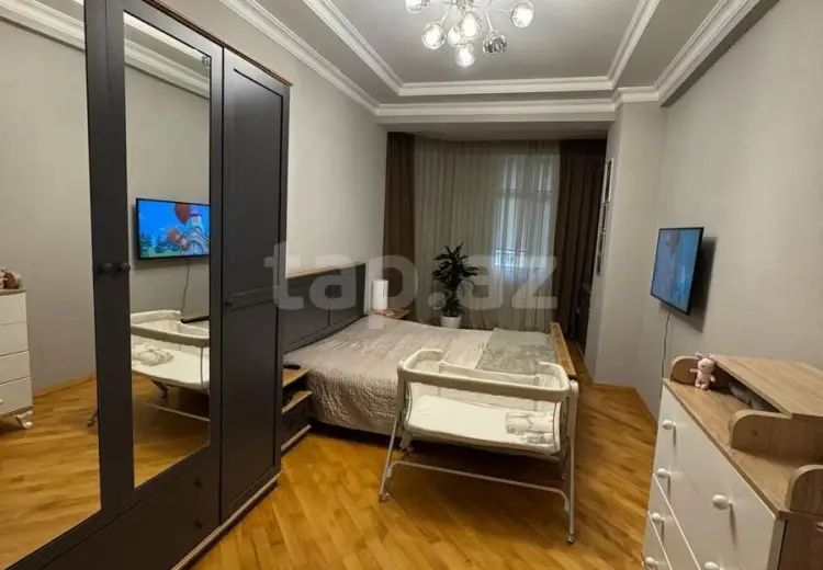 3 otaqlı mənzil , Bakı