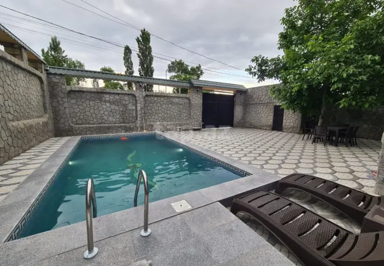 5 otaqlı mənzil Kirayə (günlük), Qəbələ
