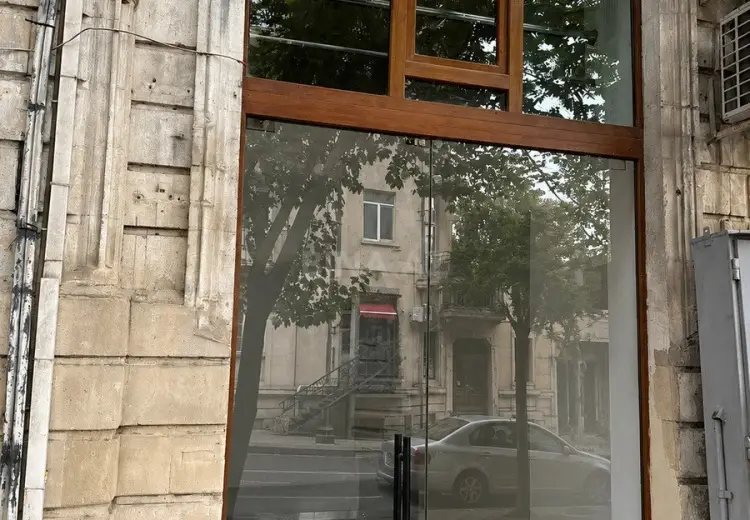 32 m² Obyekt / Ofis Satılır, Səbail, Bakı