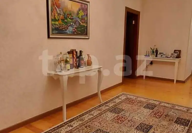 3 otaqlı mənzil , Bakı