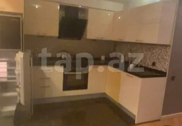 3 otaqlı mənzil , Bakı