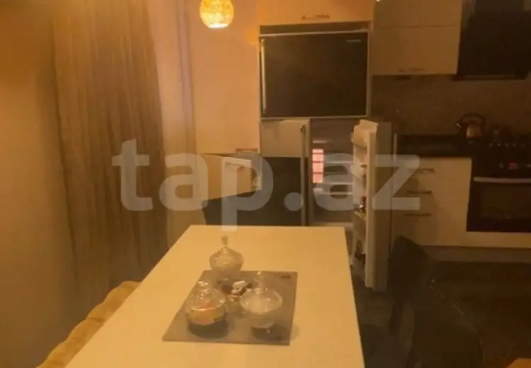 3 otaqlı mənzil , Bakı