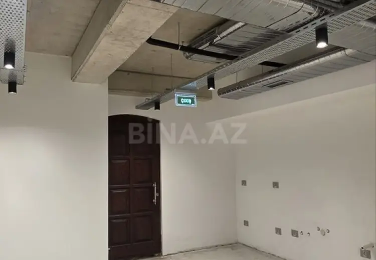 5000 m² Obyekt / Ofis Satılır, Xətai, Bakı
