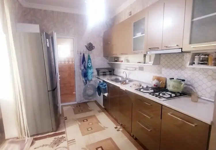 6 otaqlı mənzil , Gəncə
