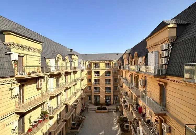 3 otaqlı mənzil Satılır, Şıxov qəs., Səbail, Bakı