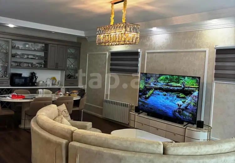 8 otaqlı mənzil , Badamdar qəs., Səbail, Bakı