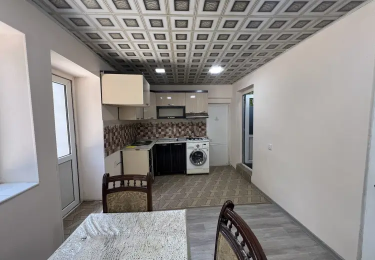 90 m² Obyekt / Ofis Satılır, Yasamal qəs., Yasamal, Bakı
