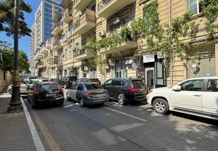 75 m² Obyekt / Ofis Satılır, Nəsimi, Bakı