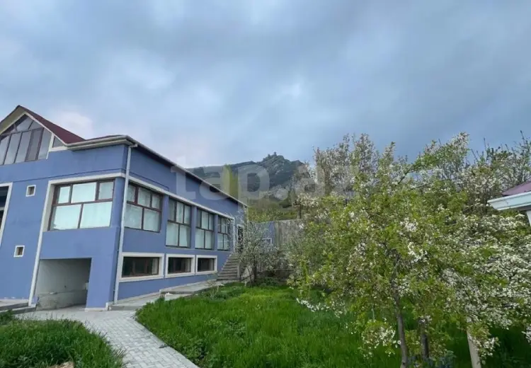 5 otaqlı mənzil , Siyəzən