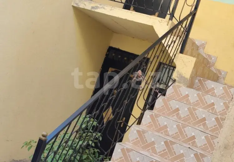 6 otaqlı mənzil , Xırdalan