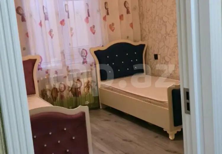 6 otaqlı mənzil , Xırdalan