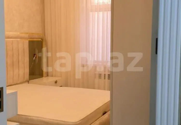 6 otaqlı mənzil , Xırdalan