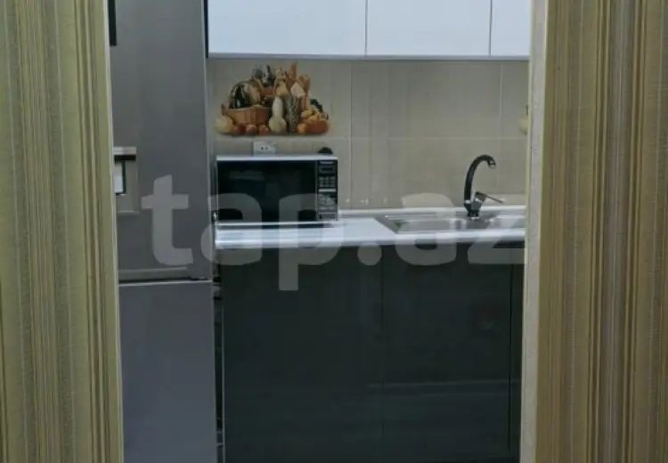 6 otaqlı mənzil , Xırdalan
