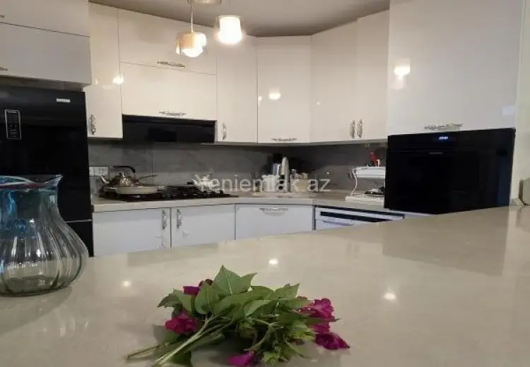 3 otaqlı mənzil Satılır, Yeni Yasamal qəs., Yasamal, Bakı