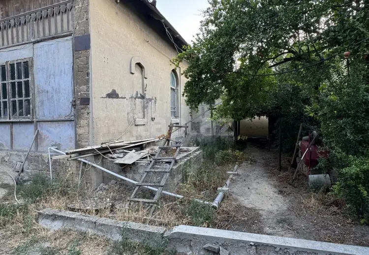 4 otaqlı mənzil , Bakı