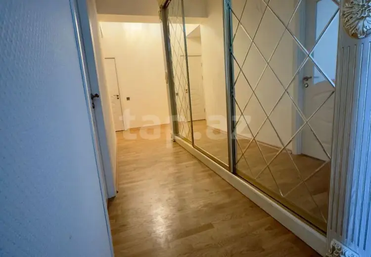 3 otaqlı mənzil , Bayıl qəs., Səbail, Bakı