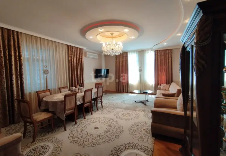 4 otaqlı mənzil , Bakı