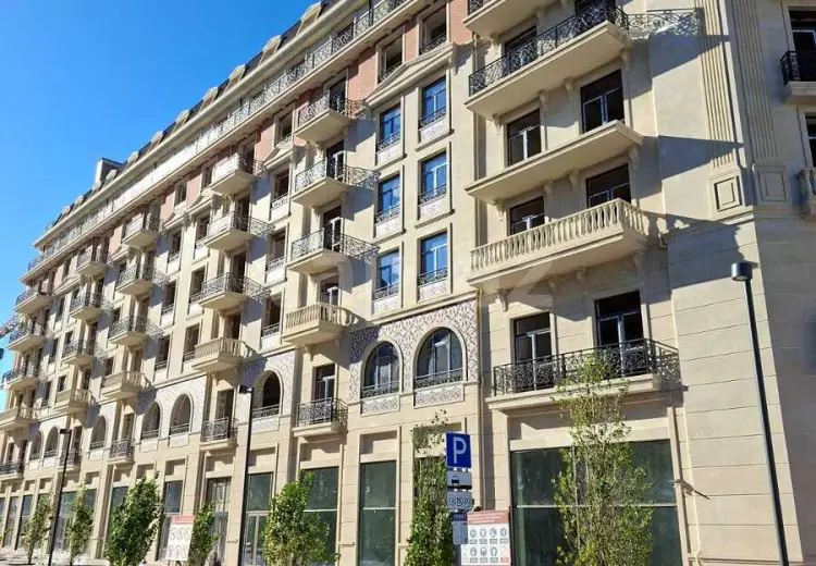 4 otaqlı mənzil , Bakı