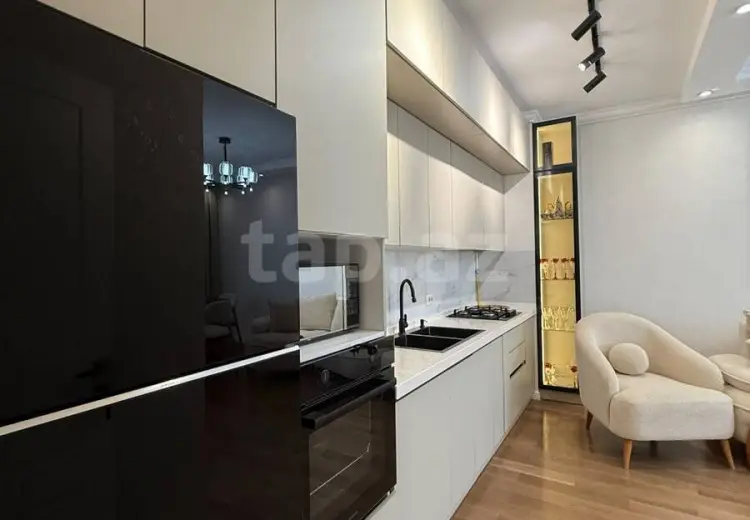 3 otaqlı mənzil , Bakı