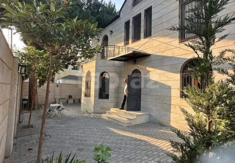 4 otaqlı mənzil , Bakı