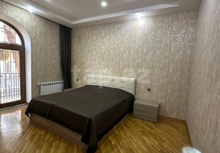 4 otaqlı mənzil , Bakı