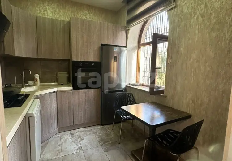 4 otaqlı mənzil , Bakı