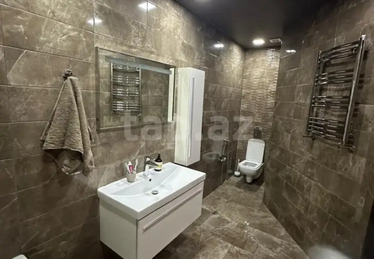 4 otaqlı mənzil , Bakı