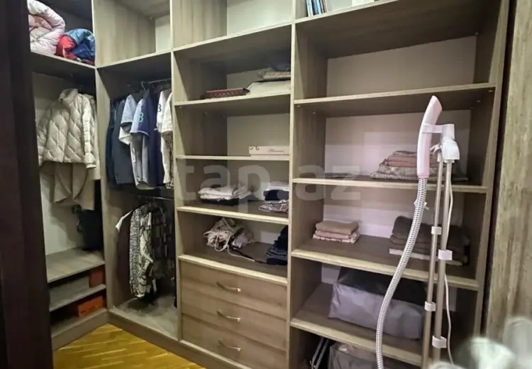 4 otaqlı mənzil , Bakı