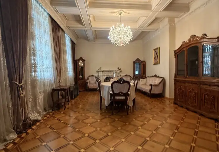 6 otaqlı mənzil Satılır, Səbail, Bakı