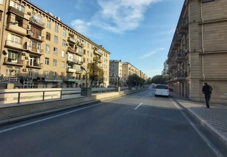 100 m² Obyekt / Ofis Satılır, Nərimanov, Bakı