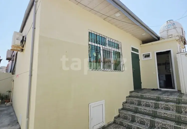 6 otaqlı mənzil , Səbail, Bakı