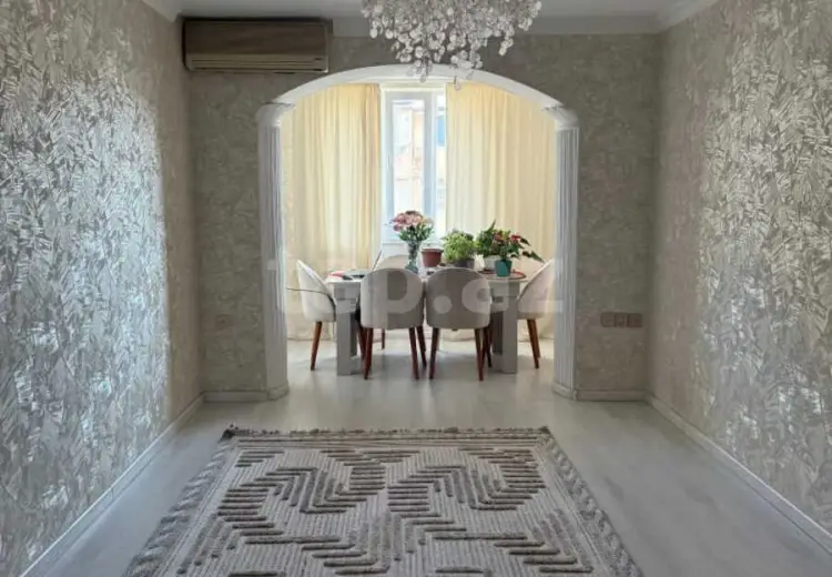 3 otaqlı mənzil , Bakı