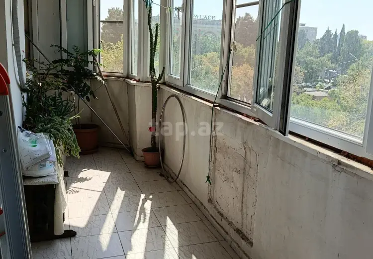 3 otaqlı mənzil , Bakı