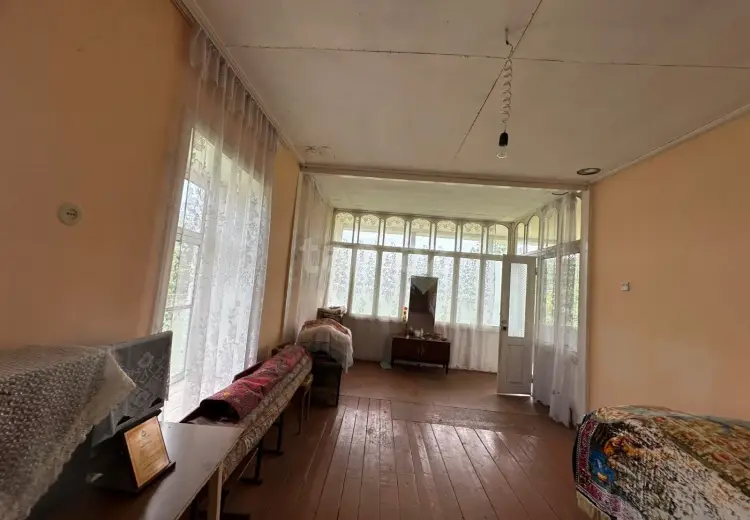 3 otaqlı mənzil , Oğuz
