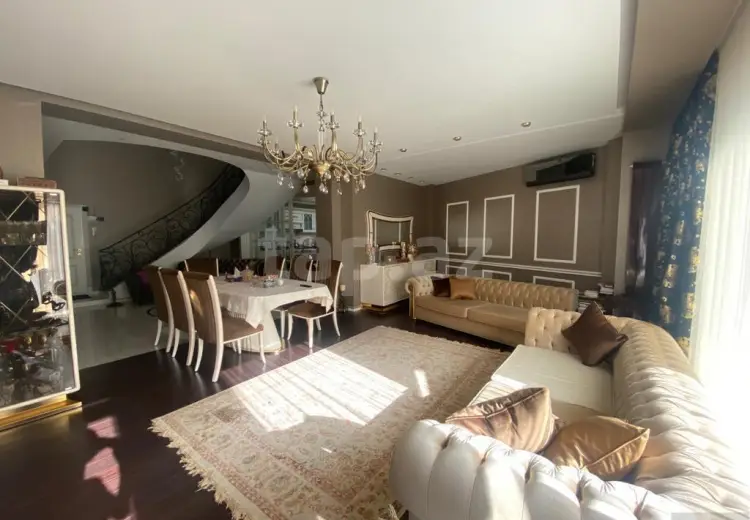 4 otaqlı mənzil , Bakı