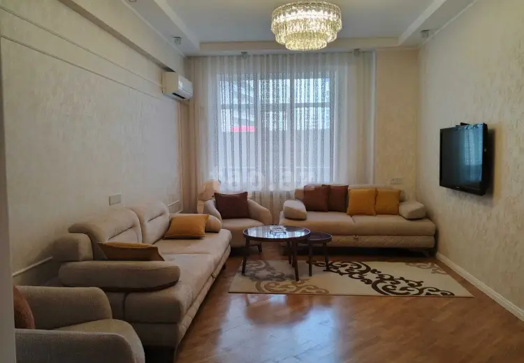 4 otaqlı mənzil , Bakı