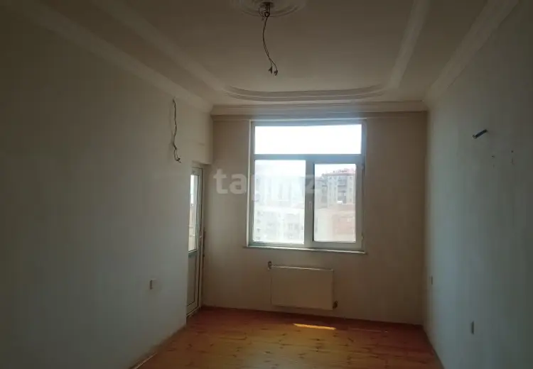 3 otaqlı mənzil , Bakı