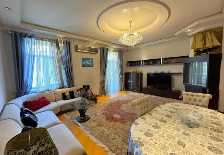 4 otaqlı mənzil Satılır, Sahil qəs., Səbail, Bakı