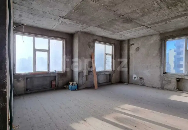 4 otaqlı mənzil , Bakı