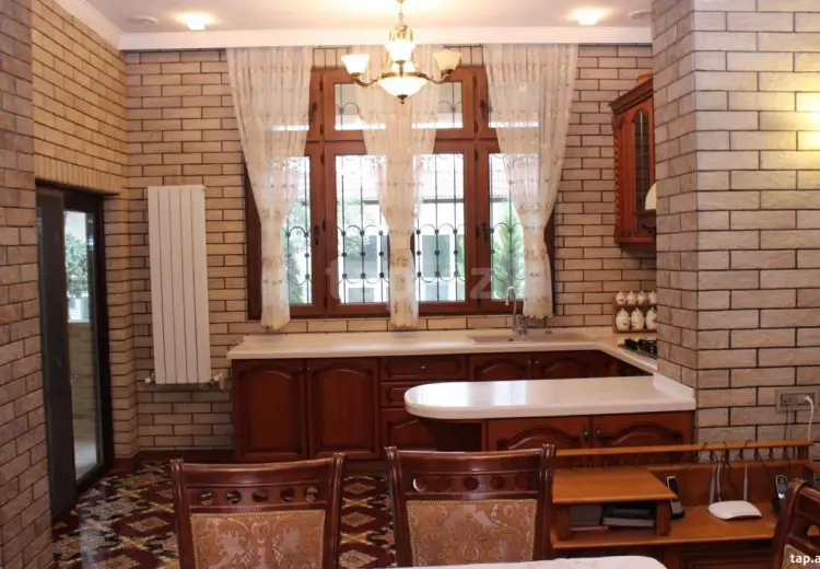 7 otaqlı mənzil , Xırdalan