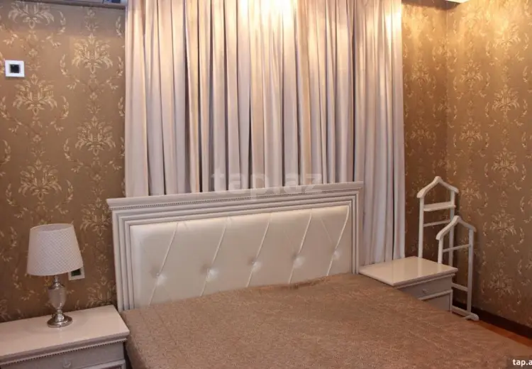 7 otaqlı mənzil , Xırdalan