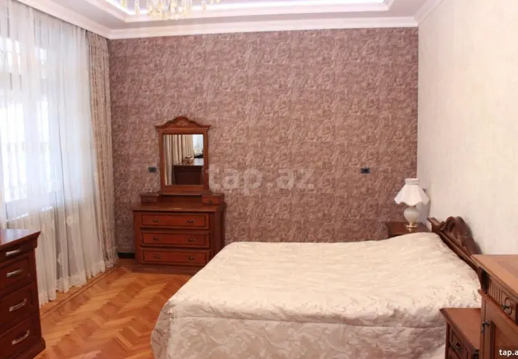 7 otaqlı mənzil , Xırdalan