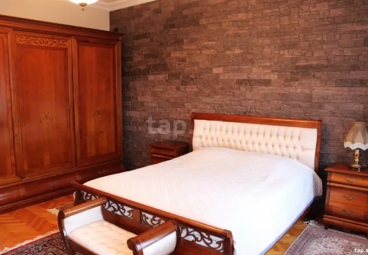 7 otaqlı mənzil , Xırdalan