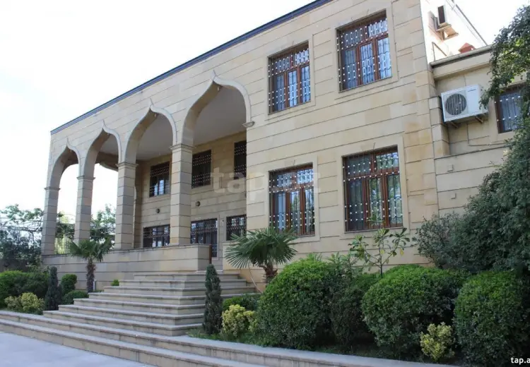 7 otaqlı mənzil , Xırdalan