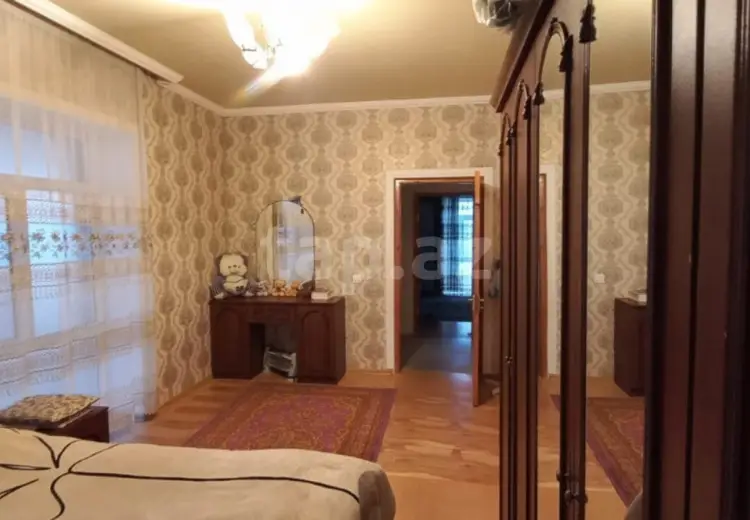 6 otaqlı mənzil , Gəncə