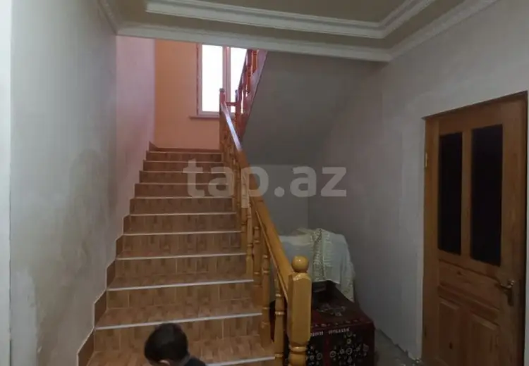 6 otaqlı mənzil , Gəncə