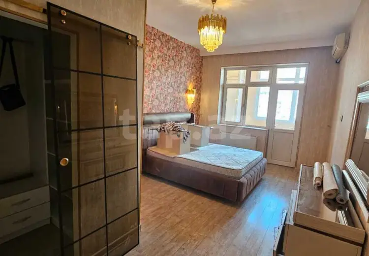 3 otaqlı mənzil , Bakı