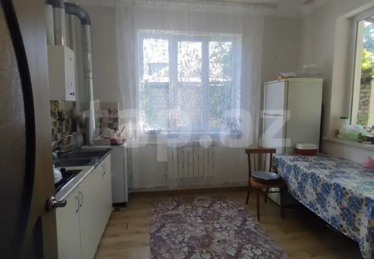 4 otaqlı mənzil , Şəki