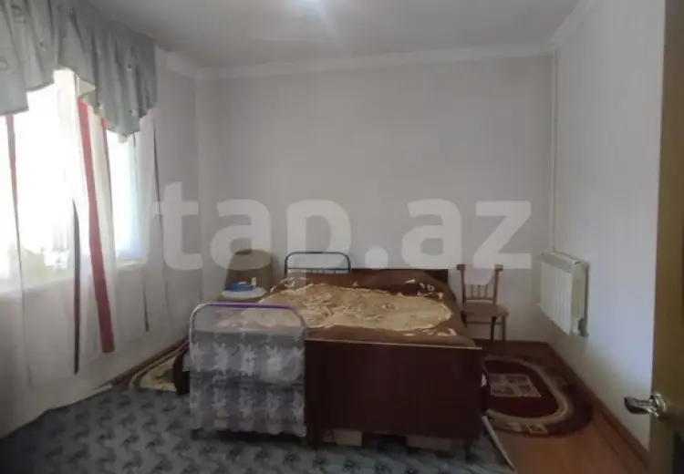 4 otaqlı mənzil , Şəki